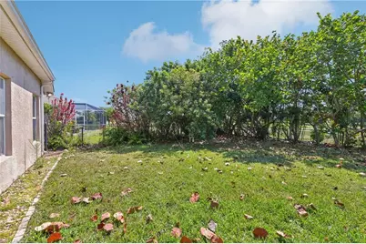 18310 Plumbago Ct, Lehigh Acres, FL 33972 - Photo 34