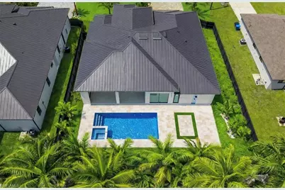 109 SW 34th Ave, Cape Coral, FL 33991 - Photo 2