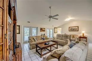 14933 Bonaire Cir, Fort Myers, FL 33908 - Photo 8