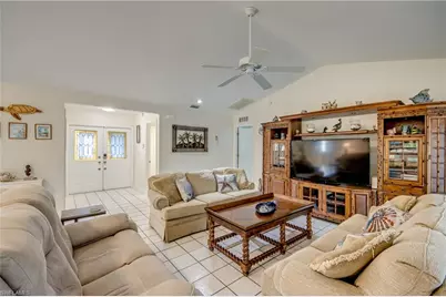 14933 Bonaire Cir, Fort Myers, FL 33908 - Photo 6