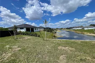 1321 NE 9th St, Cape Coral, FL 33909 - Photo 38