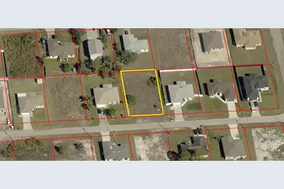 2806 18th St SW, Lehigh Acres, FL 33976 - Photo 2
