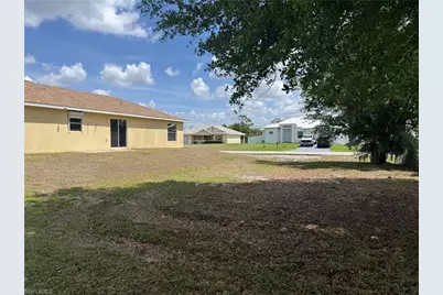 450 Rathburn St, Lehigh Acres, FL 33974 - Photo 6