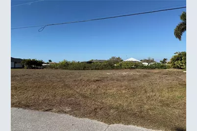 400 NW 32nd Pl, Cape Coral, FL 33993 - Photo 4