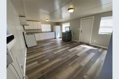 2045 Bahia Ln, North Fort Myers, FL 33917 - Photo 4