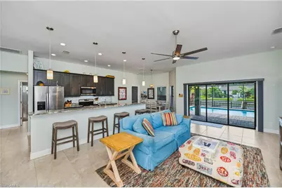 910 SW 12th Ter, Cape Coral, FL 33991 - Photo 2
