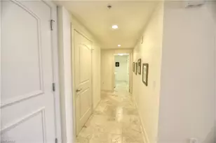 2090 W First St, Fort Myers, FL 33901 - Photo 32