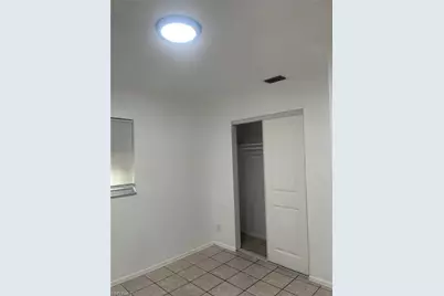 5413-5427 3rd Ave #5423, Fort Myers, FL 33907 - Photo 8