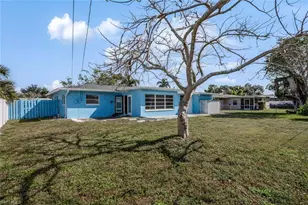 806 Entrada Dr N, Fort Myers, FL 33919 - Photo 18