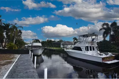 2228 Marina Park Dr, Fort Myers, FL 33905 - Photo 2
