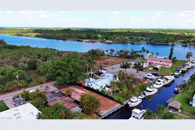 2228 Marina Park Dr, Fort Myers, FL 33905 - Photo 44