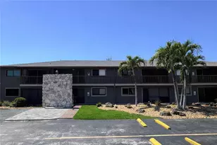 2510 SE 16th Pl, Cape Coral, FL 33904 - Photo 2