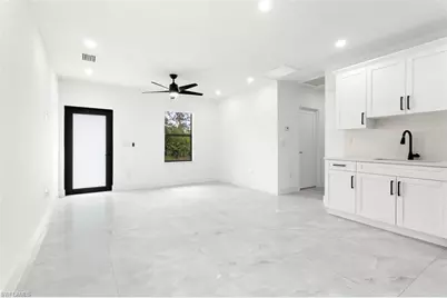 1137 Essex St E, Lehigh Acres, FL 33974 - Photo 4