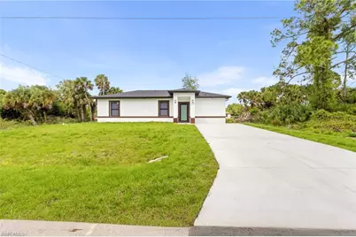 1137 Essex St E, Lehigh Acres, FL 33974 - Photo 1