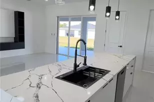 7020 Burma Cir, Labelle, FL 33935 - Photo 4