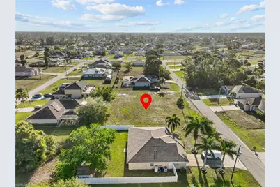 1105 NE 36th St, Cape Coral, FL 33909 - Photo 12