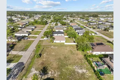 1105 NE 36th St, Cape Coral, FL 33909 - Photo 8