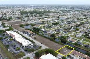 1208 SW 4th St, Cape Coral, FL 33991 - Photo 4