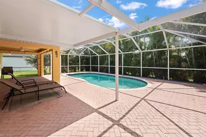 504 NW 3rd Ln, Cape Coral, FL 33993 - Photo 2