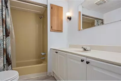11111 Ballweg Ln, Fort Myers, FL 33908 - Photo 10