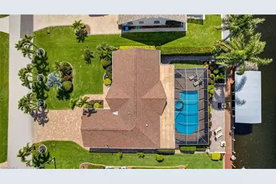 2317 SE 27th Ter, Cape Coral, FL 33904 - Photo 32