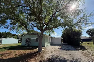 2228 Virginia Ave, Fort Myers, FL 33905 - Photo 2