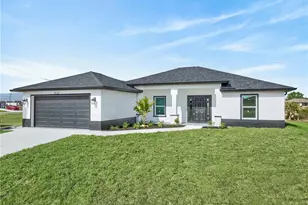 1614 NE 6th Ave, Cape Coral, FL 33909 - Photo 2