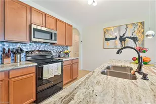 216 SW 29th St, Cape Coral, FL 33914 - Photo 8