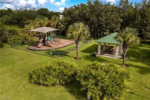 2560 Hawks Preserve Dr, Fort Myers, FL 33905 - Photo 8
