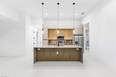 1015 SW 8th Ct, Cape Coral, FL 33991 - Photo 18