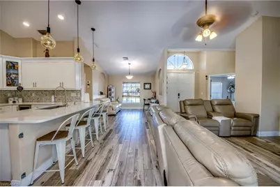 2613 SW 7th Pl, Cape Coral, FL 33914 - Photo 6