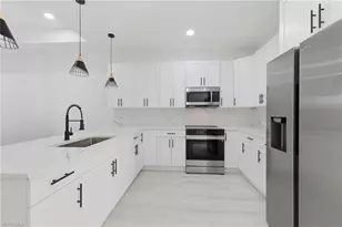 3631 SW Santa Barbara Pl, Cape Coral, FL 33914 - Photo 4