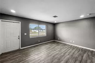 121 Gordon Ave S, Lehigh Acres, FL 33973 - Photo 6