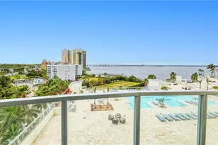 3000 Oasis Grand Blvd, Fort Myers, FL 33916 - Photo 12