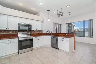 2725 SW 28th Pl, Cape Coral, FL 33914 - Photo 12