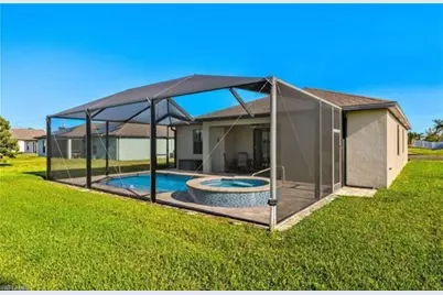 304 SW Trafalgar Pkwy, Cape Coral, FL 33991 - Photo 30