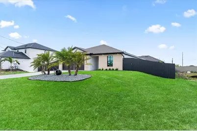 2112 NE 1st Ave, Cape Coral, FL 33909 - Photo 4