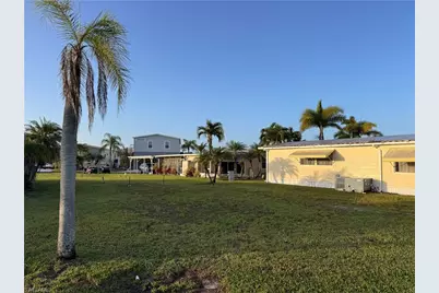 178 Orange Harbor Dr, Fort Myers, FL 33905 - Photo 2