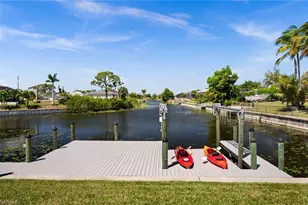1808 SW 8th Pl, Cape Coral, FL 33991 - Photo 2