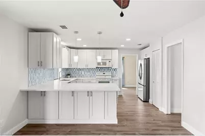 706 SW 51st Ter, Cape Coral, FL 33914 - Photo 10