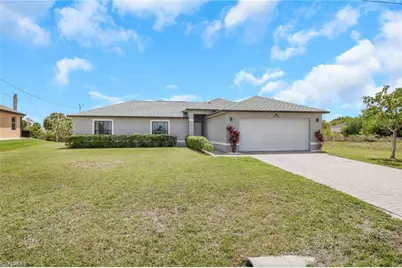 1726 NE 10th Ln, Cape Coral, FL 33909 - Photo 1