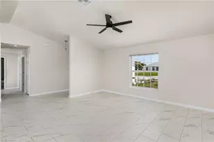 916 NE 1st Pl, Cape Coral, FL 33909 - Photo 10