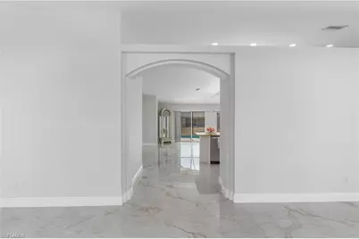 2616 SW 27th St, Cape Coral, FL 33914 - Photo 8