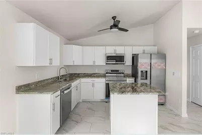 923 NE 1st Ave, Cape Coral, FL 33909 - Photo 12