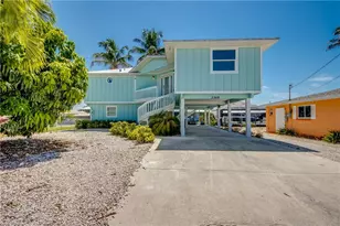 2360 Oleander St, Saint James City, FL 33956 - Photo 2