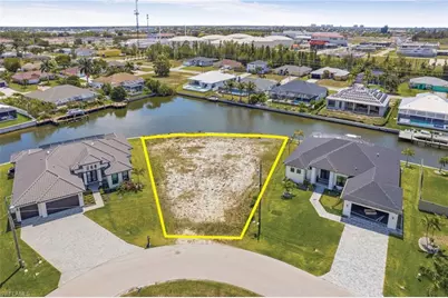 2222 SW 31st Ln, Cape Coral, FL 33914 - Photo 2