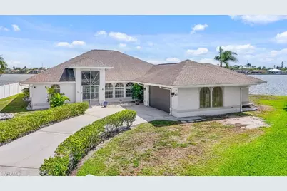 837 SW 2nd Ave, Cape Coral, FL 33991 - Photo 1