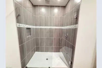 611 Greenbriar Blvd, Lehigh Acres, FL 33972 - Photo 6