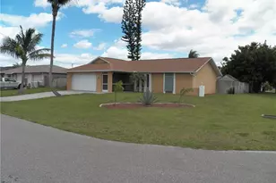 1119 SE 13th Ave, Cape Coral, FL 33990 - Photo 2