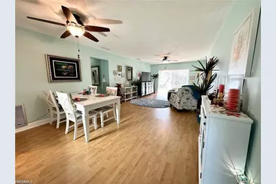 4563 SE 5th Pl #205, Cape Coral, FL 33904 - Photo 8